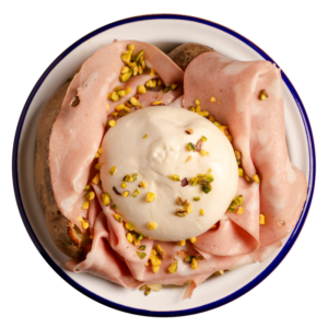 Mortadella, burrata e granella di pistacchi